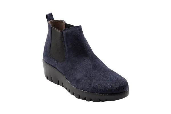 C33138 Navy WATERPROOF Boot