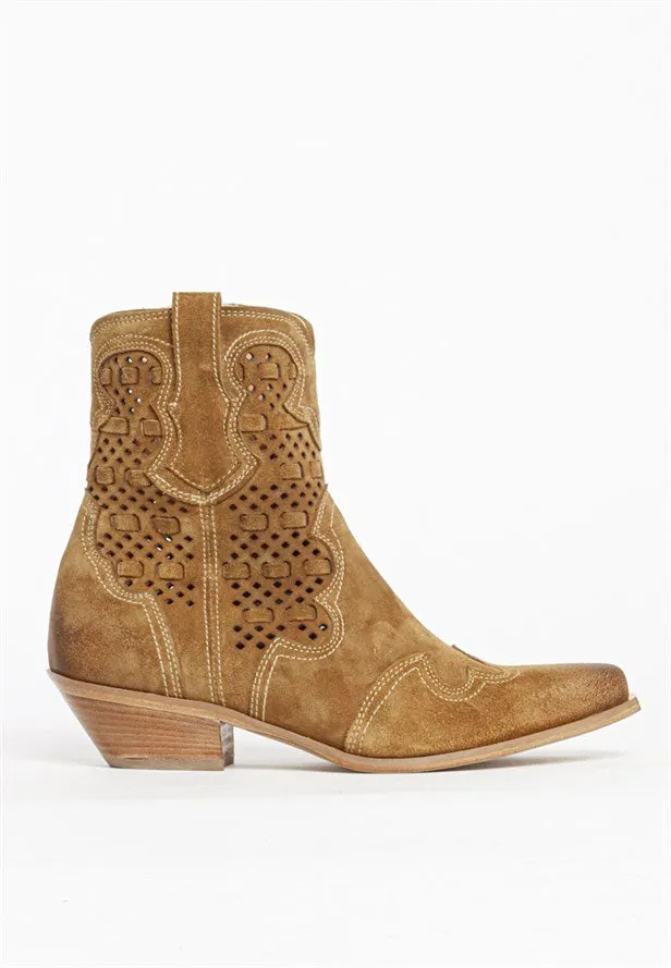 Filuca Suede Western Ankle Boot Cognac