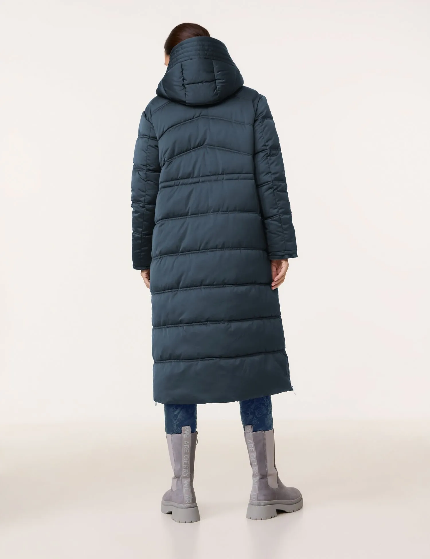 Long quilted coat with side slits