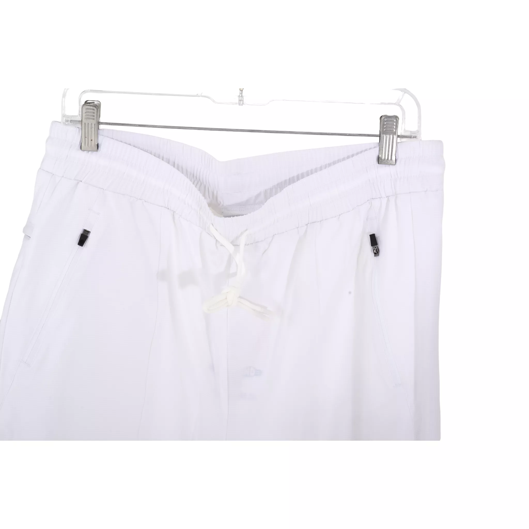 Surge Shorts : WHITE