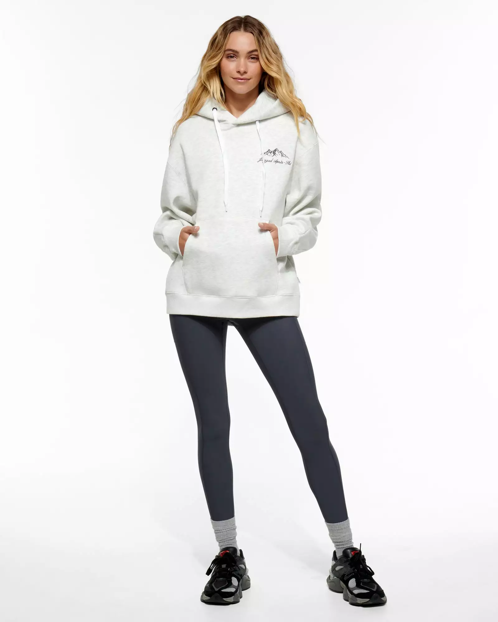 TRAVERSE BOYFRIEND HOODIE GREY