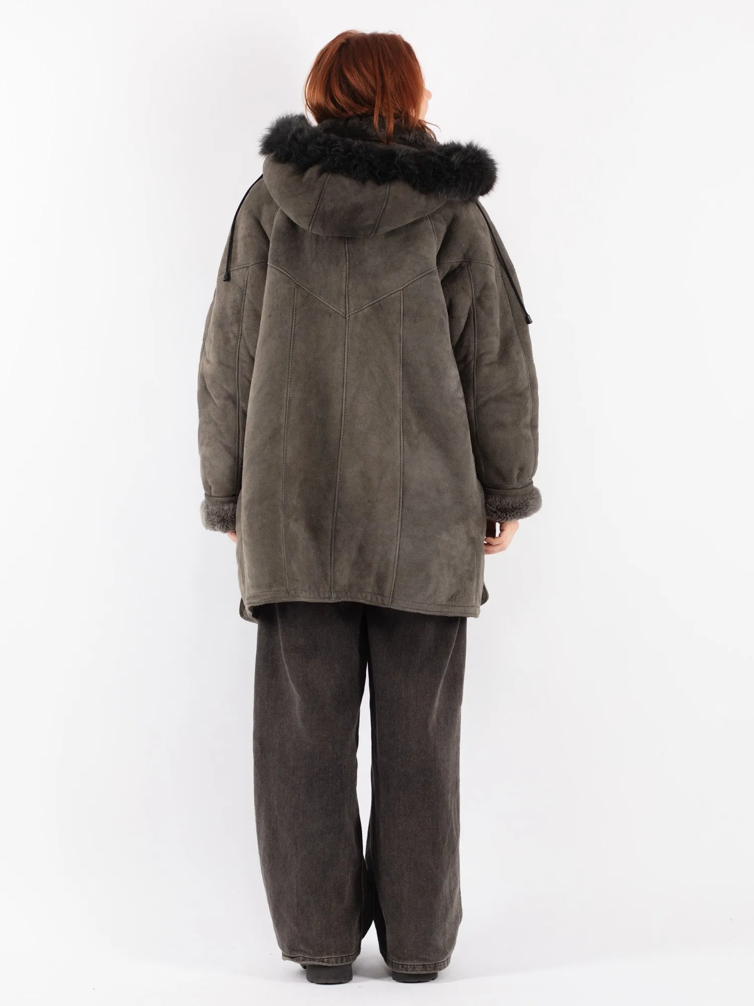 Vintage 80's Women Hooded Sheepskin Coat in Gray