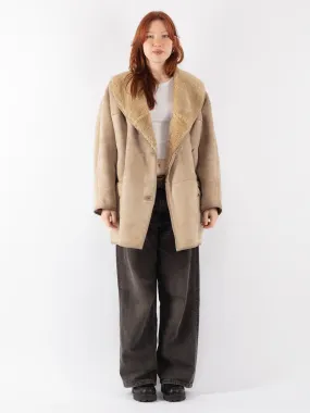 Vintage 80's Women Oversized Sheepskin Coat in Beige