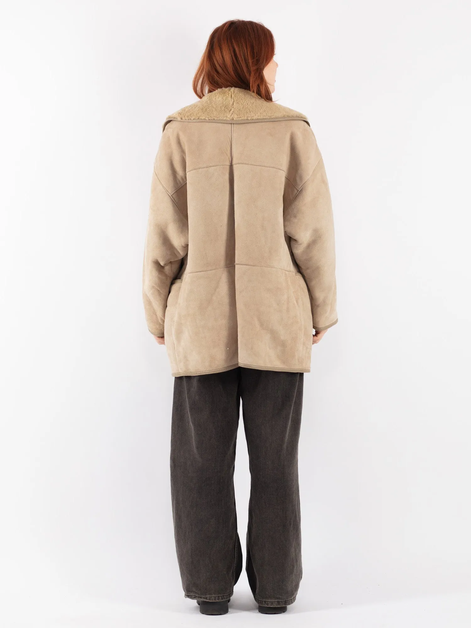 Vintage 80's Women Oversized Sheepskin Coat in Beige