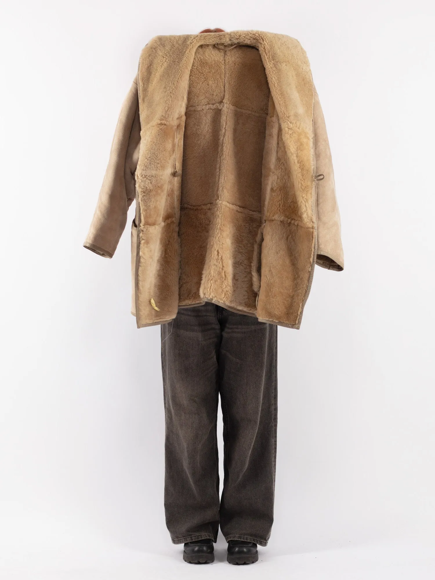 Vintage 80's Women Oversized Sheepskin Coat in Beige