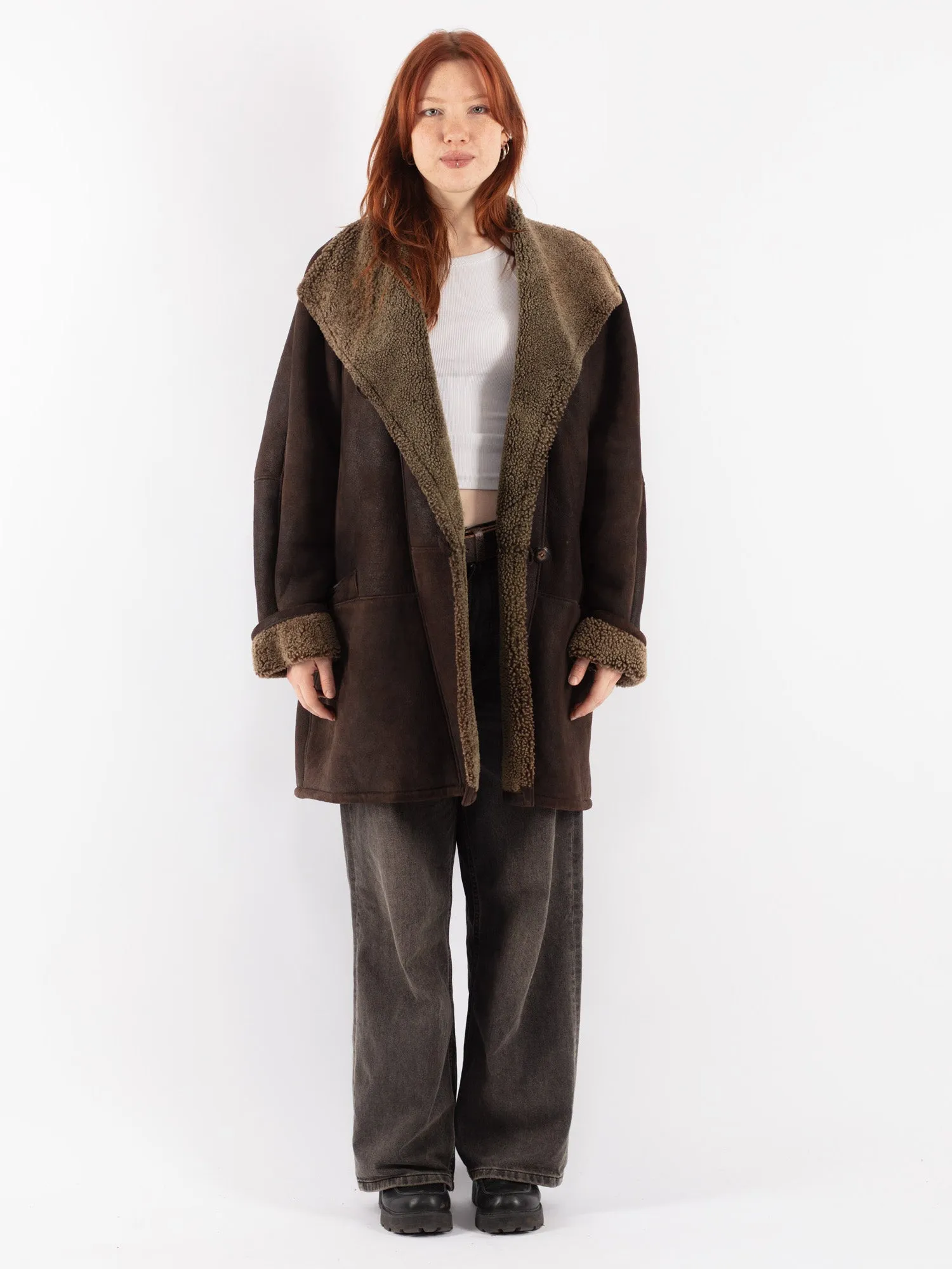 Vintage 80's Women Oversized Sheepskin Coat in Brown