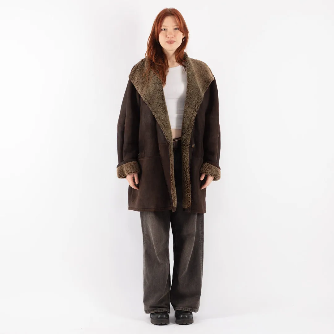 Vintage 80's Women Oversized Sheepskin Coat in Brown