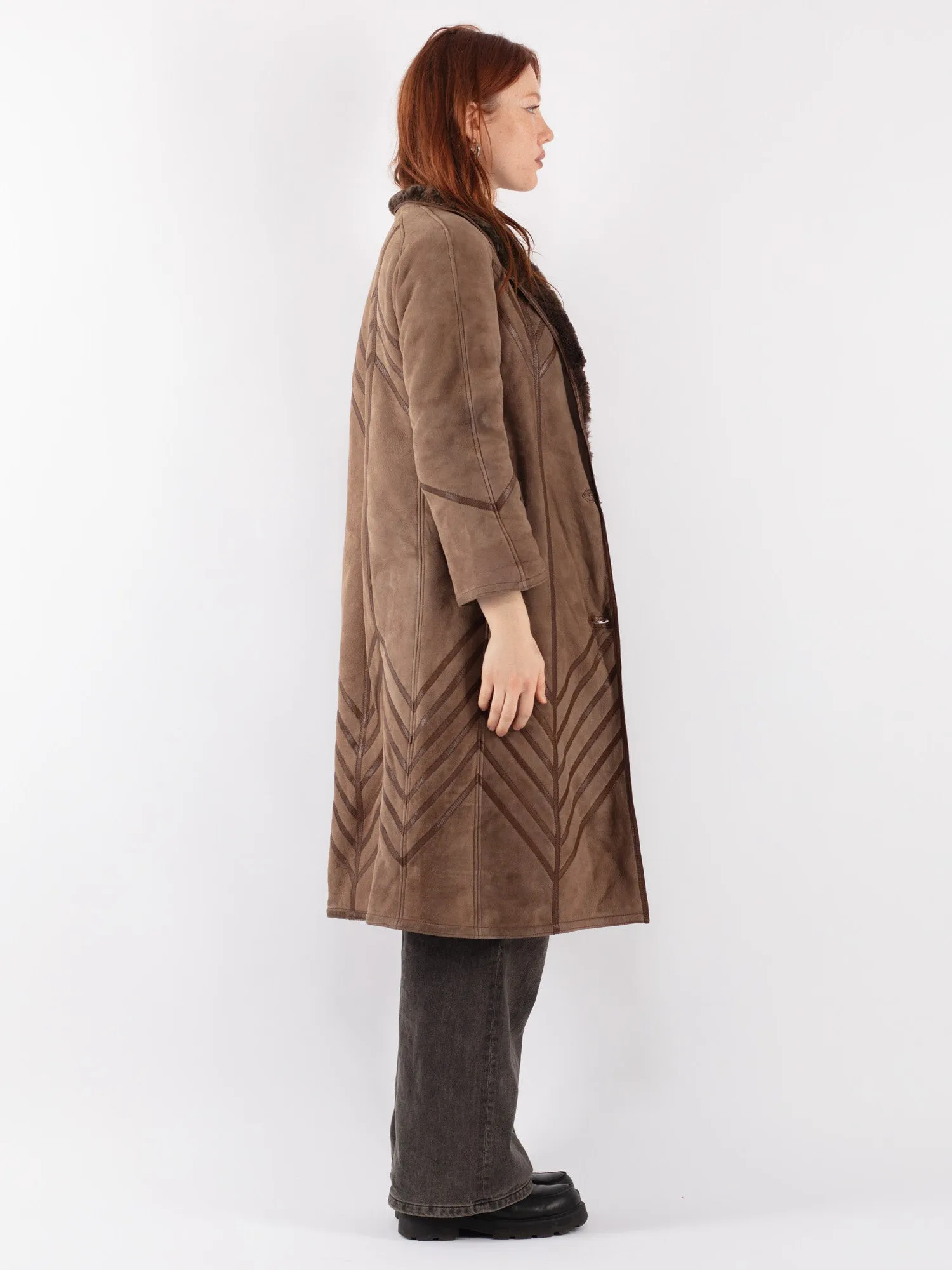 Vintage 80's Women Sheepskin Coat in Brown