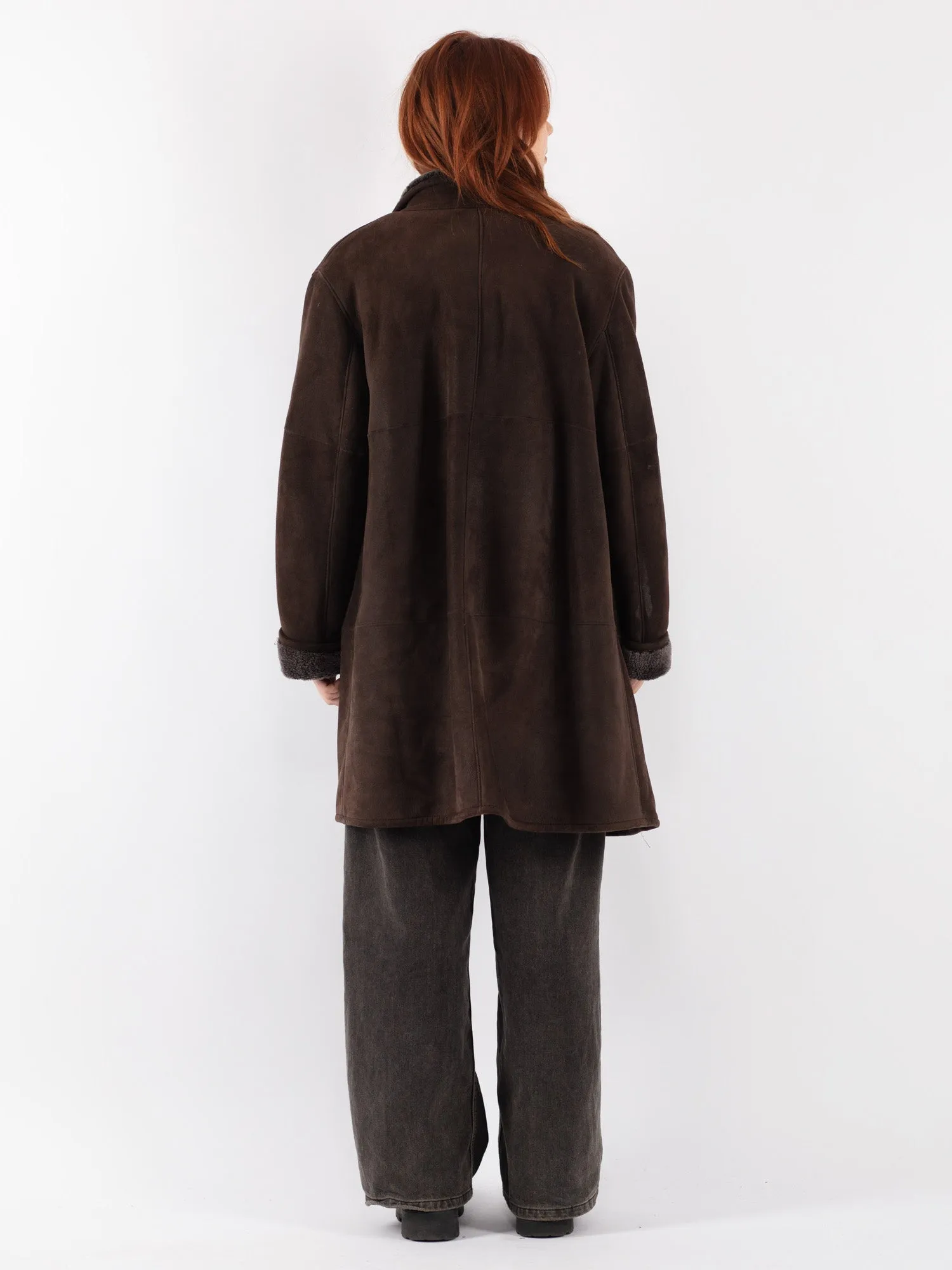 Vintage 90's Women Oversized Sheepskin Coat in Brown